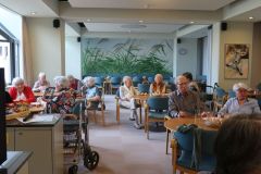 20240331_Eierfaerben_Eiertuetsch11